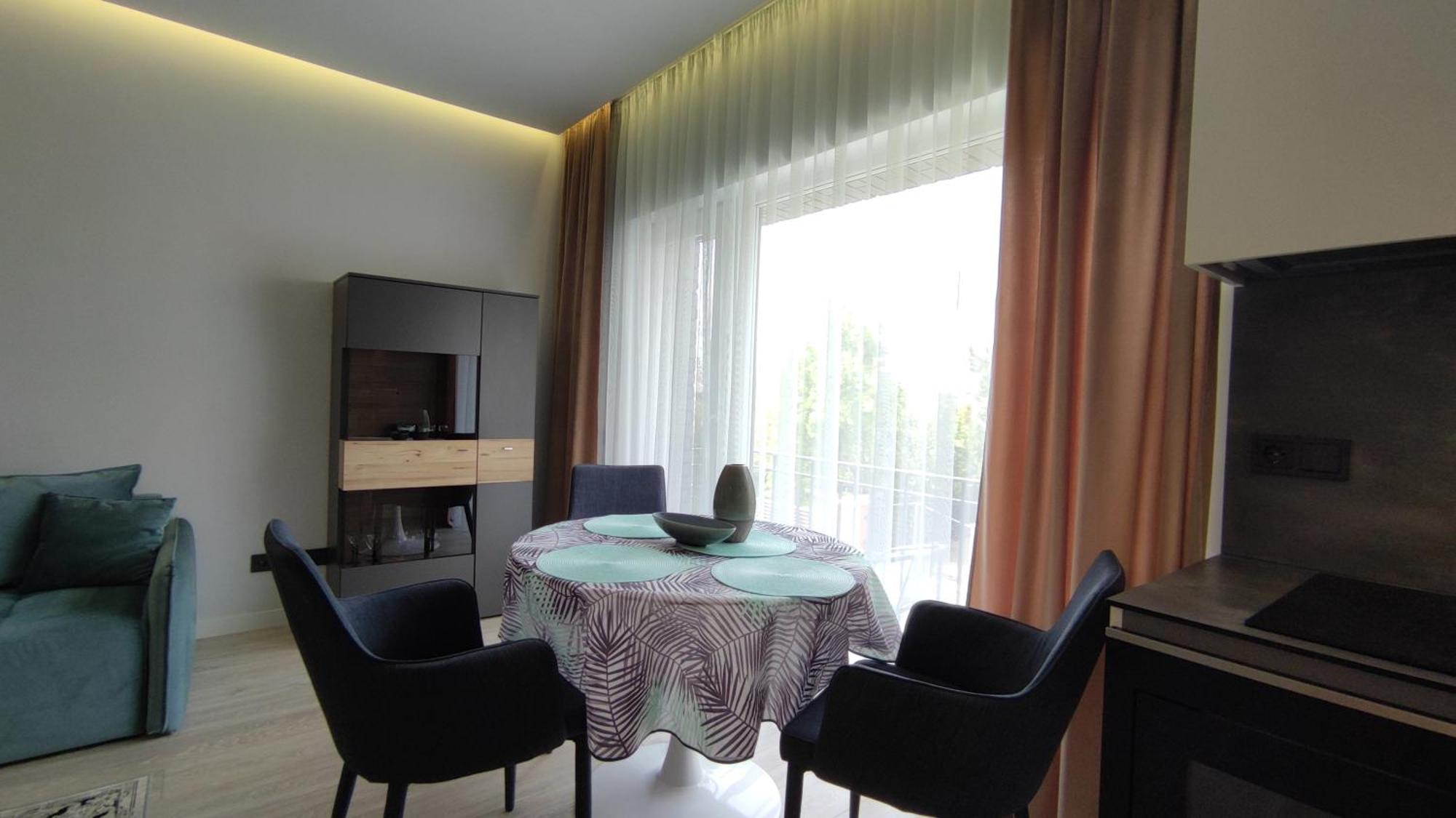 New J&R Apartment Near Girstutis, Free Private Parking & Self Check-In Kaunas Buitenkant foto